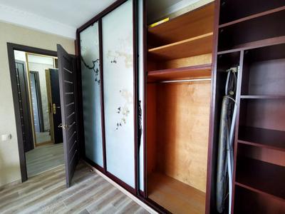 квартира за адресою Ореста Левицького вул. (Академіка Курчатова), 13