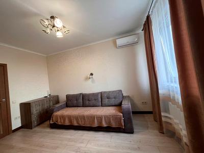 квартира за адресою Ревуцького вул., 40
