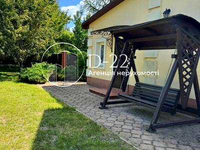 будинок за адресою Бровари, Заньковецької, 1