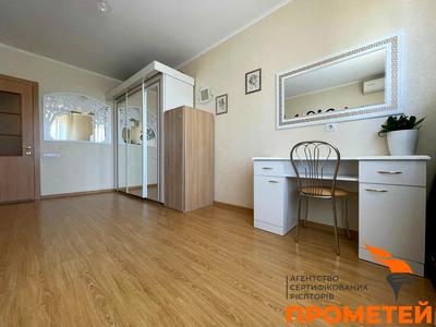 квартира за адресою Петра Григоренка просп., 18-А