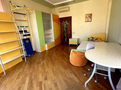 квартира за адресою Дмитрівська вул., 69