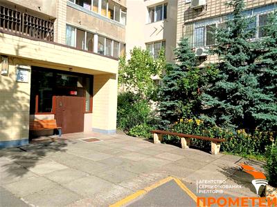 квартира за адресою Ованеса Туманяна вул., 8