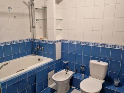 квартира за адресою Академіка Булаховського вул., 5-Г