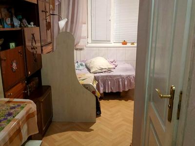 комната по адресу Червоной Калины просп. (Владимира Маяковского), 17-В