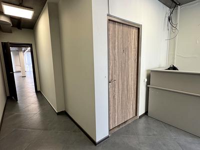 комерційна за адресою Героїв УПА вул., 73в