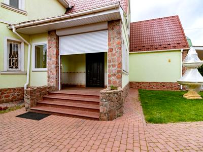 будинок за адресою Хмельницького, 86