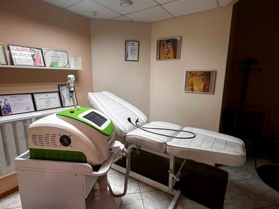 комерційна за адресою Богдана Хмельницького вул., 52