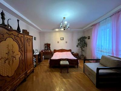 квартира за адресою Братства Тарасівців вул. (Декабристів), 12/37
