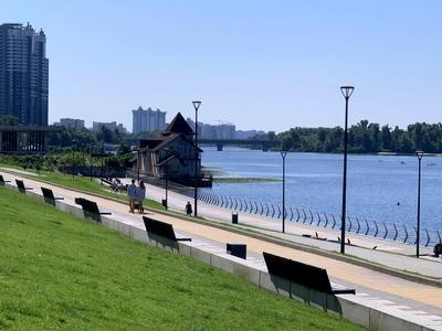 паркомісце за адресою Євгена Маланюка вул. (Степана Сагайдака), 101