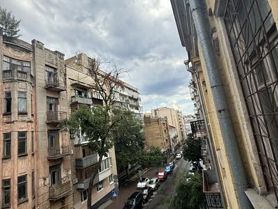 коммерческая по адресу Малая Житомирская ул., 9-Б