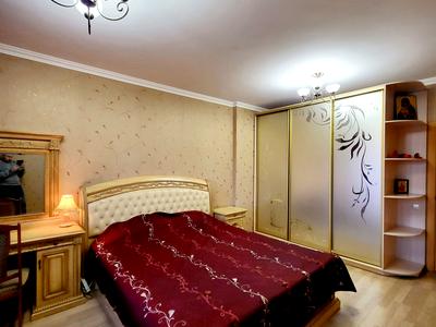 квартира за адресою Василя Симоненка вул., 2