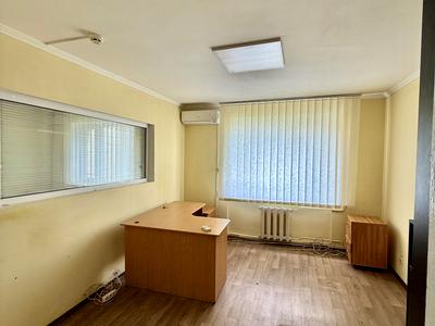 коммерческая по адресу Голосеевская ул., 7