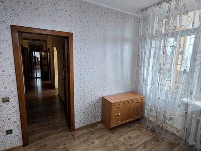 квартира за адресою Олени Пчілки вул., 2