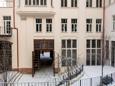 коммерческая по адресу Витовского ул. (Дзержинского), 57