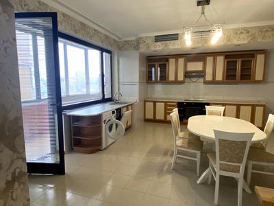 квартира за адресою Кропивницького вул., 10