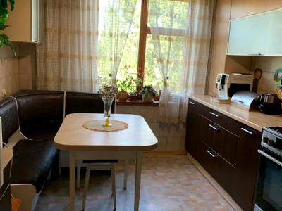 квартира за адресою Калинова вул., 76