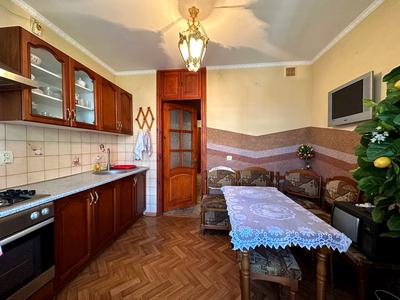 квартира за адресою Широка вул., 822