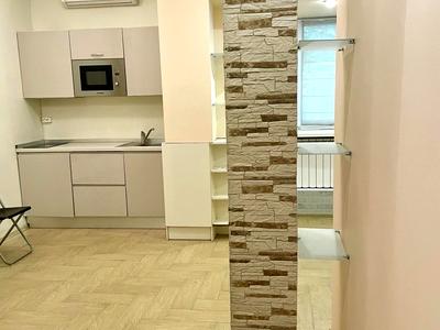 квартира за адресою  Українських Героїв пл. (Льва Толстого), 8