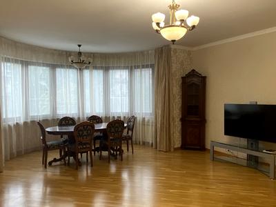 квартира за адресою Кропивницького вул., 10