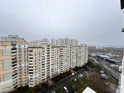 квартира за адресою Лариси Руденко вул., 21