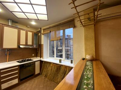 квартира за адресою Євгена Коновальця вул. (Щорса), 27