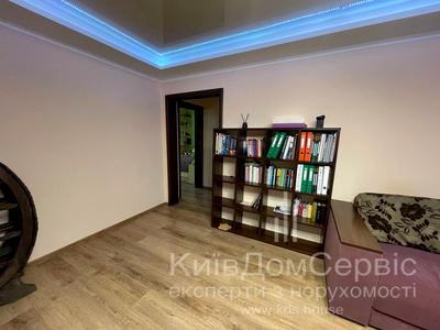 квартира за адресою Грушевського вул., 25