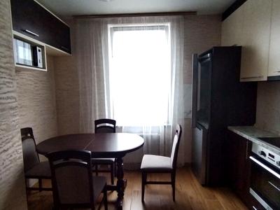 квартира за адресою Бориса Литвака вул. (Заславського), 36