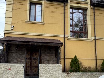 будинок за адресою Оборонна вул.