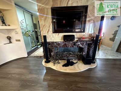 квартира за адресою Соборна вул. (50 років Жовтня), 22а