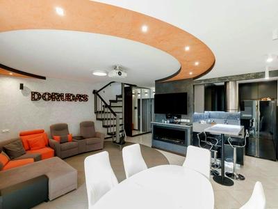 квартира за адресою Регенераторна вул., 4