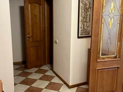 квартира по адресу Владимира Ивасюка просп. (Героїв Сталінграду), 8