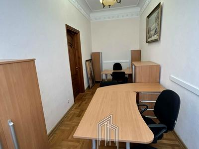 коммерческая по адресу Большая Васильковская ул. (Красноармейская), 47