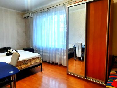 будинок за адресою Десантна, 50