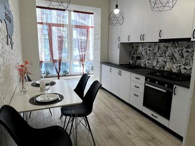 квартира за адресою Мисливська вул., 24
