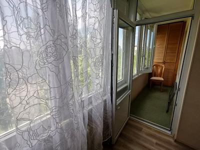 квартира за адресою Ореста Левицького вул. (Академіка Курчатова), 13