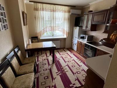 квартира по адресу Олены Пчилки ул., 2