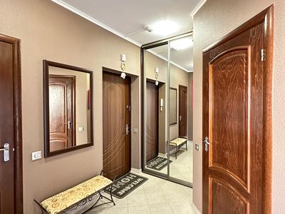 квартира за адресою Сім'ї Кульженків вул. (Петра Дегтяренка), 33