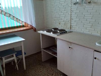 квартира за адресою Академіка Глушкова просп., 27