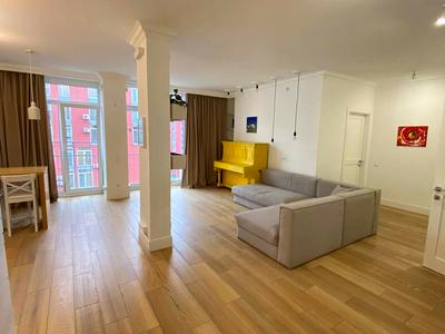 квартира за адресою Регенераторна вул., 4 к14