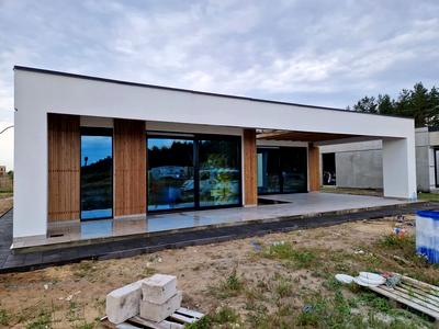 будинок за адресою с. Лебедівка, Лісна