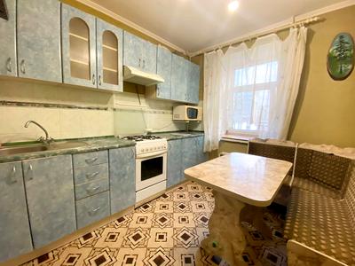 квартира за адресою Михайла Лушпи просп., 15