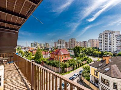 квартира по адресу Творческая ул., 18