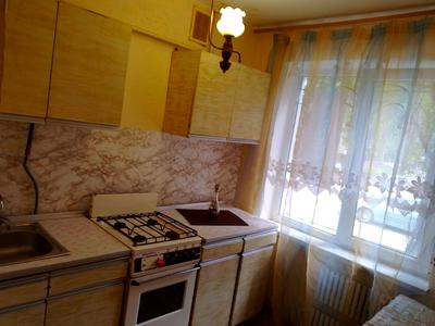 квартира за адресою Гната Хоткевича вул., 52/1