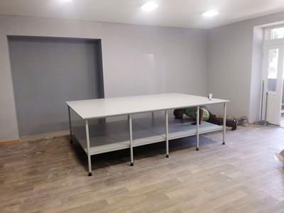 комерційна за адресою Миру вул., 7