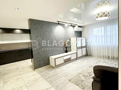 квартира за адресою Софії Русової вул., 5