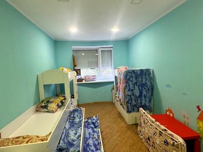 комерційна за адресою Наукова вул., 114