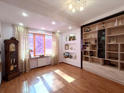 квартира за адресою Тіниста вул., 15