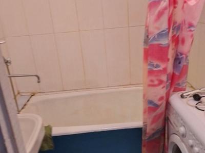 квартира за адресою Академіка Глушкова просп., 27