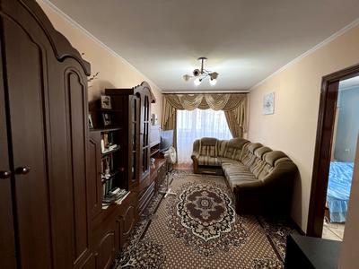 квартира за адресою Олександра Кошиця вул. (Паризької Комуни), 3
