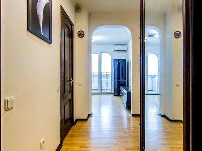 квартира по адресу Ревуцкого ул., 42